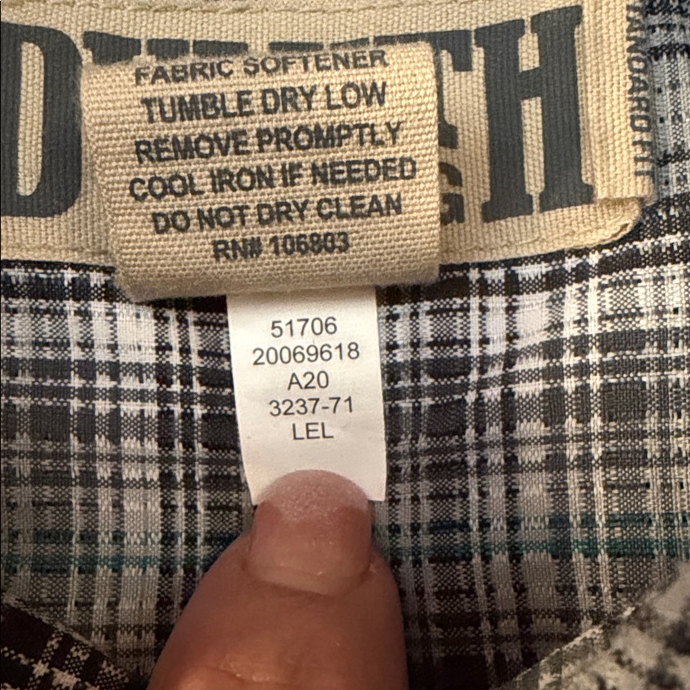 Duluth Trading Co Breezeshooter Standard Fit Plaid Button Down Shirt Performance - Picture 3 of 7